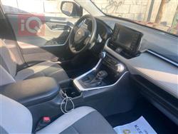 تۆیۆتا ڕاڤ 4